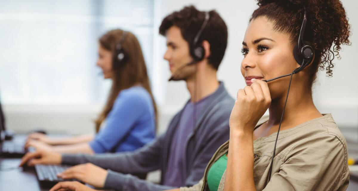 Greet Customers: Best Tips To Make Them Feel Welcome In Your Contact Center