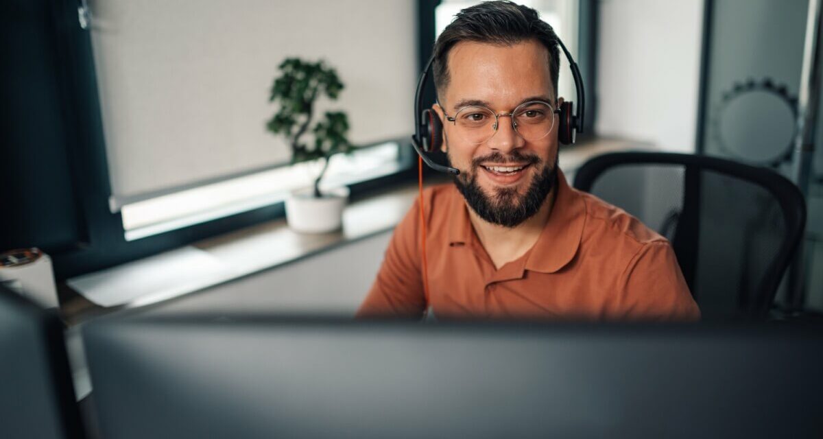 Voice Vs. Non-Voice Customer Service: Adapting SLAs and Agent Profiles in the Call Center