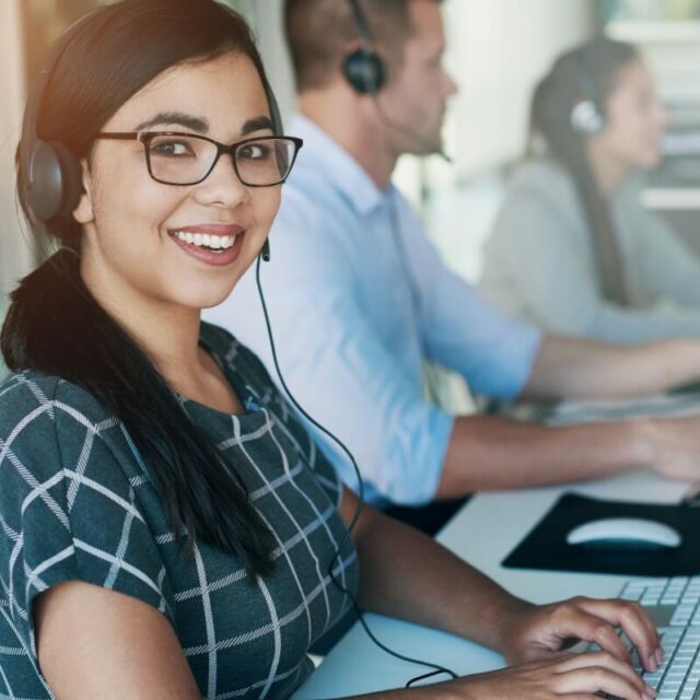 Not Ready for Full Customer Service Outsourcing? Try These 4 Gradual Integration Strategies
