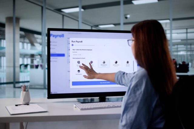 Why companies outsource payroll